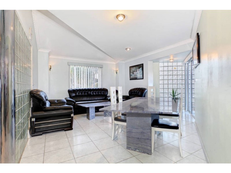 36 Southgate Way, Avondale Heights VIC 3034