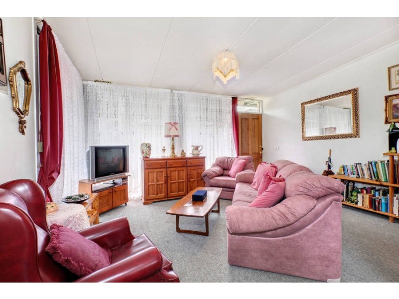 1/4 Queensberry Street, Keilor Park VIC 3042