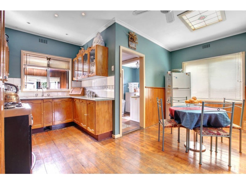 118 Marshall Rd, Airport West VIC 3042