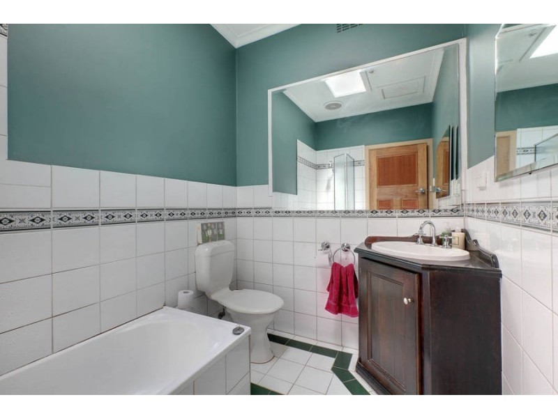 118 Marshall Rd, Airport West VIC 3042
