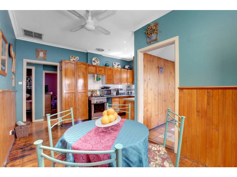 118 Marshall Rd, Airport West VIC 3042