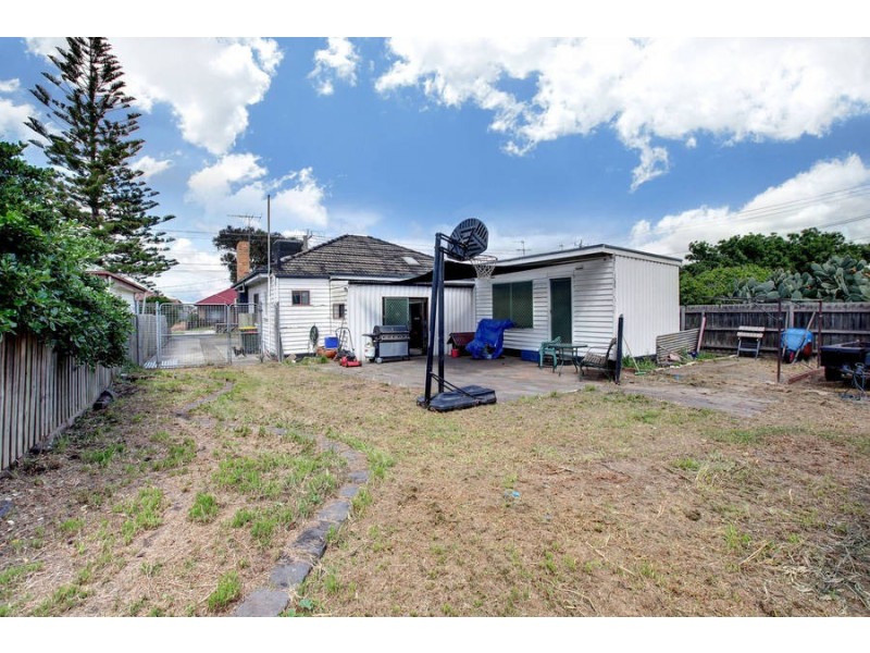 118 Marshall Rd, Airport West VIC 3042