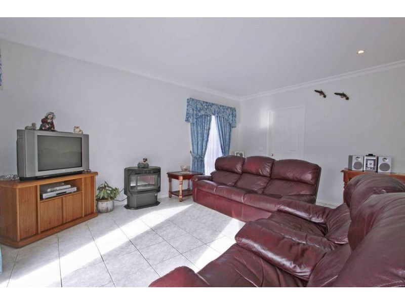 12 Cooinda Close, Burnside VIC 3023