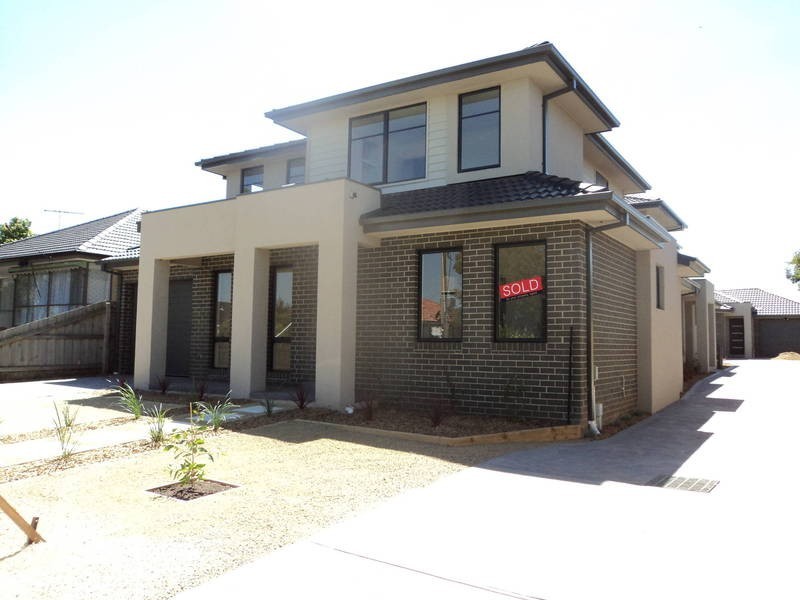 2/14 Gordon Street, Tullamarine VIC 3043