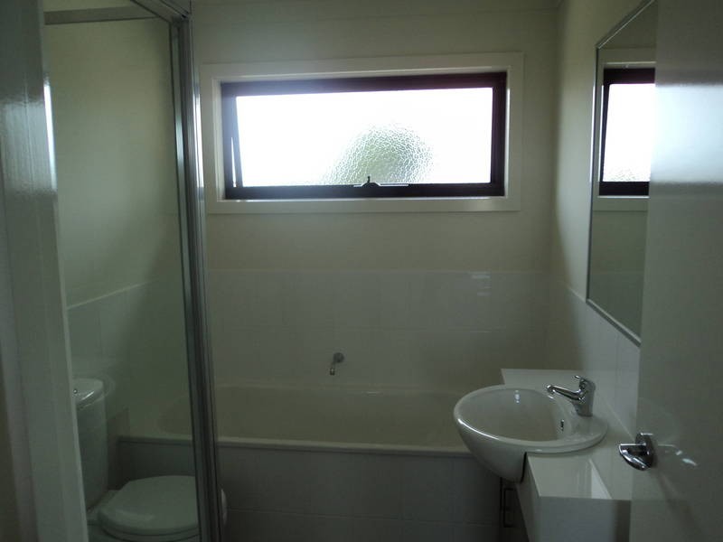 2/14 Gordon Street, Tullamarine VIC 3043