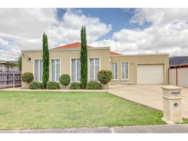 19 Cohen Street, Keilor East VIC 3033