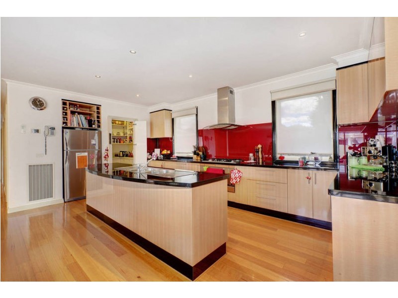 19 Cohen Street, Keilor East VIC 3033