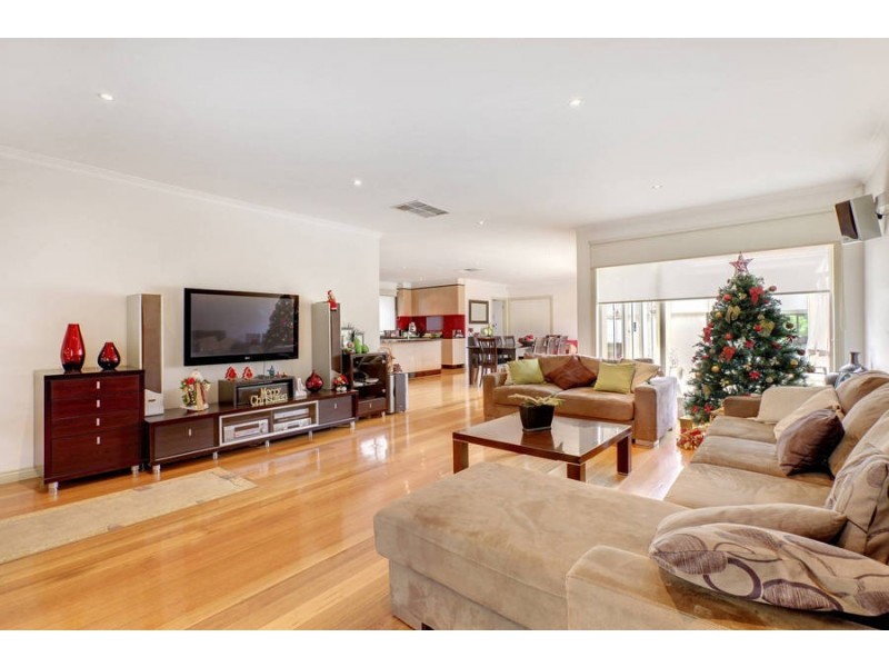19 Cohen Street, Keilor East VIC 3033
