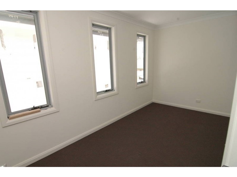 2C Riverside Place, Avondale Heights VIC 3034