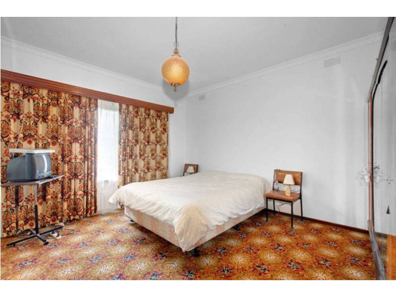 39 Lauricella Ave, Keilor East VIC 3033