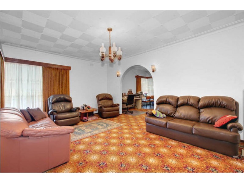 39 Lauricella Ave, Keilor East VIC 3033