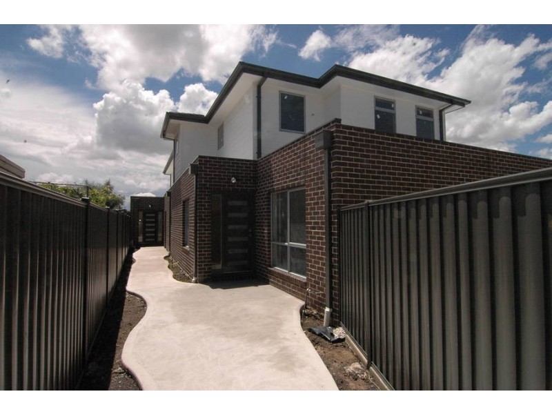 2B Riverside Avenue, Avondale Heights VIC 3034