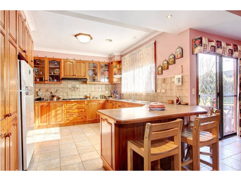 12 Darling Cls, Keilor East VIC 3033