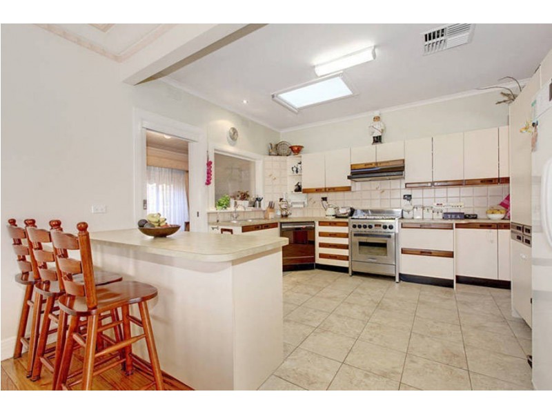 50 Batman Street, Aberfeldie VIC 3040