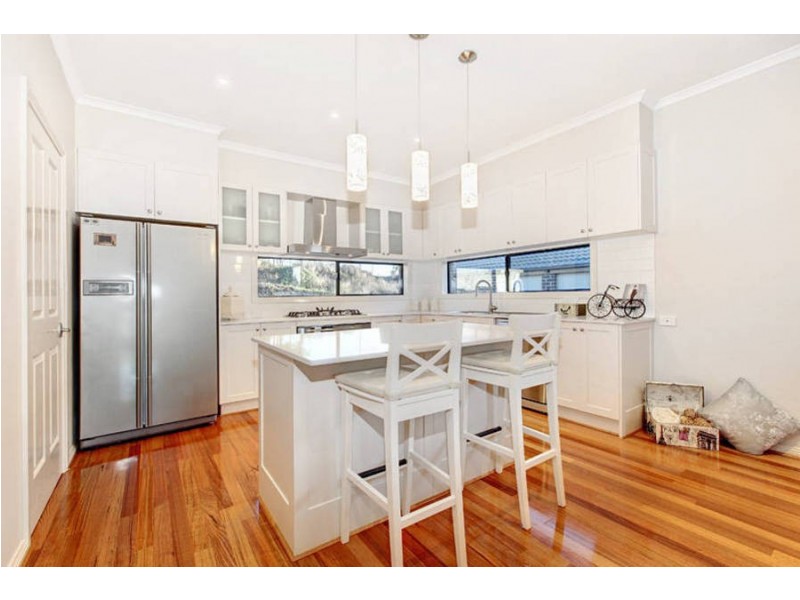 43 Laurence Ave, Airport West VIC 3042