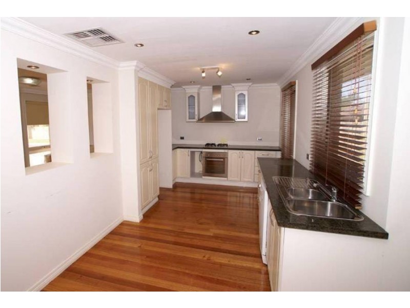 1 Murray Street, Melton South VIC 3338