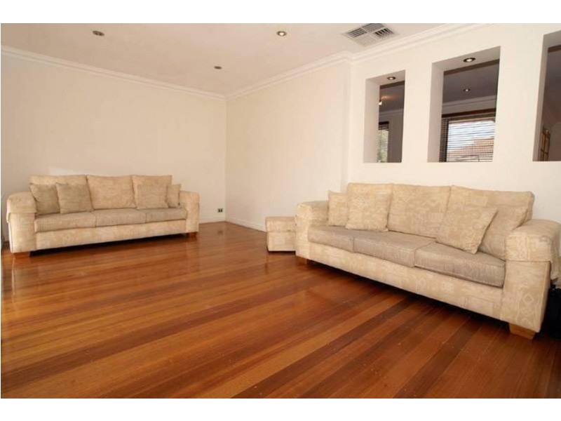 1 Murray Street, Melton South VIC 3338