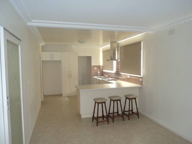 16  Monmouth Street, Avondale Heights VIC 3034