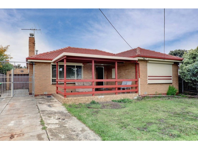 9 Rogerson Avenue, Avondale Heights VIC 3034