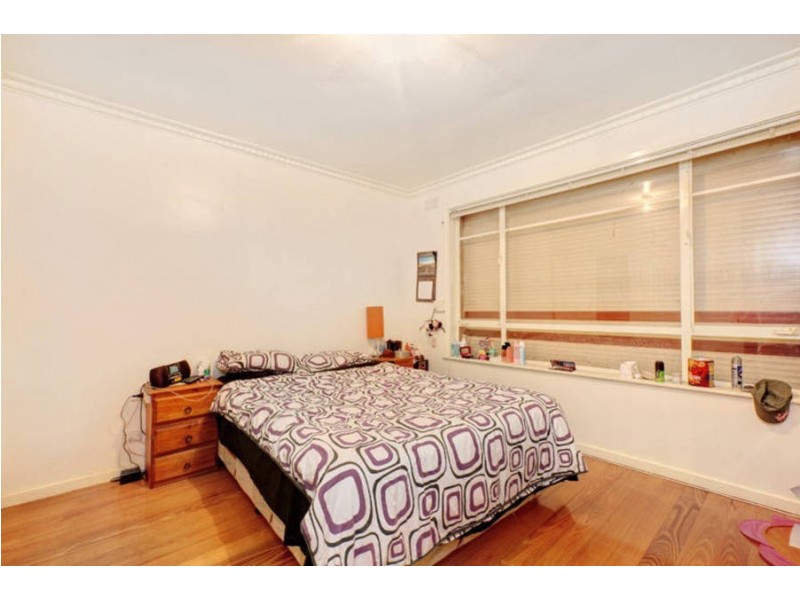 9 Rogerson Avenue, Avondale Heights VIC 3034