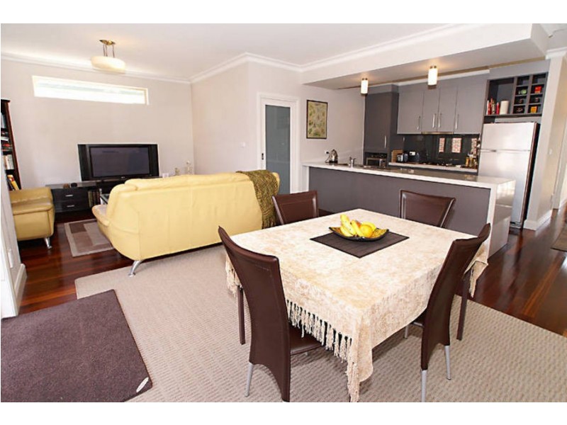 29 Raglan Street, Avondale Heights VIC 3034