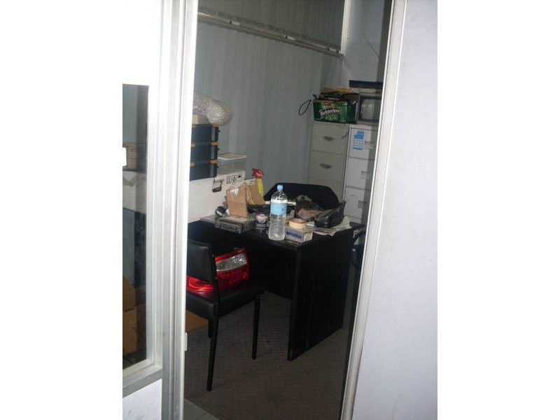 99 Matthews Avenue, Airport West VIC 3042