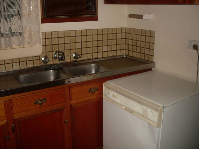 51 Ivanhoe Ave, St Albans VIC 3021