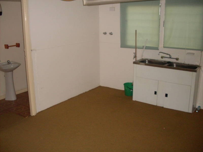 51 Ivanhoe Ave, St Albans VIC 3021