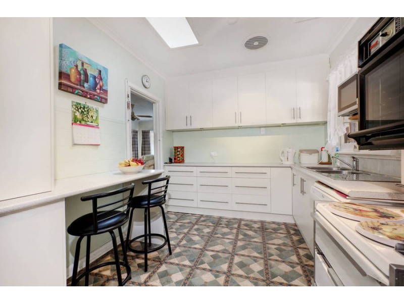 47 Clarks Rd, Keilor East VIC 3033