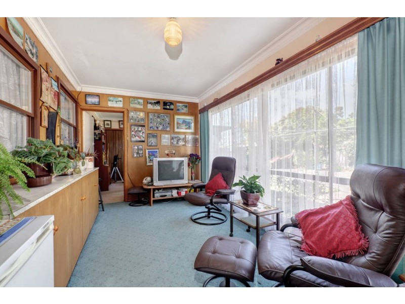 47 Clarks Rd, Keilor East VIC 3033