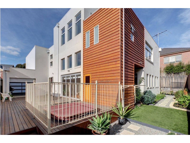 27 Riverbank Drive, Maribyrnong VIC 3032