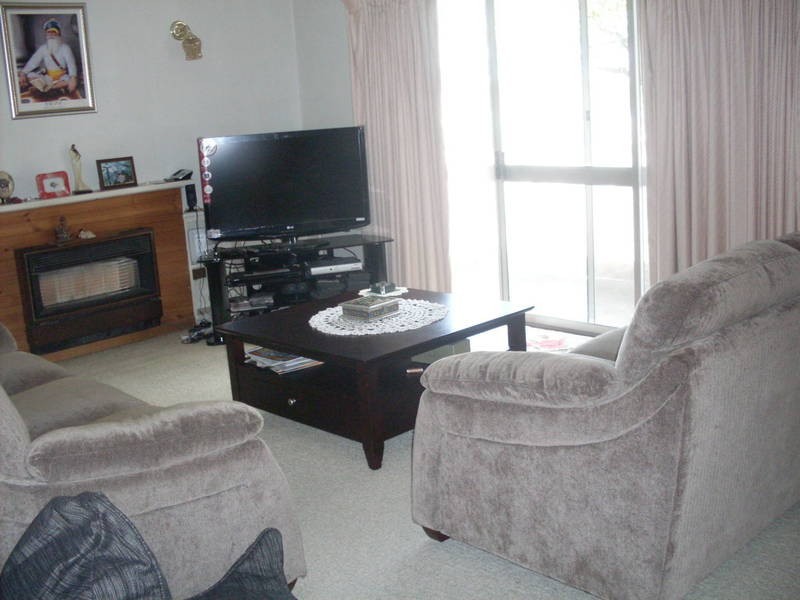 28  Thompson St, Avondale Heights VIC 3034