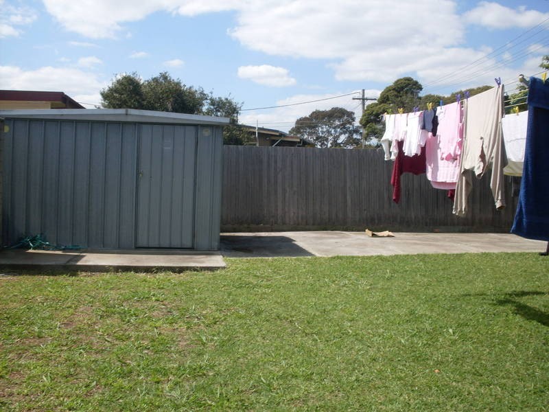 28  Thompson St, Avondale Heights VIC 3034