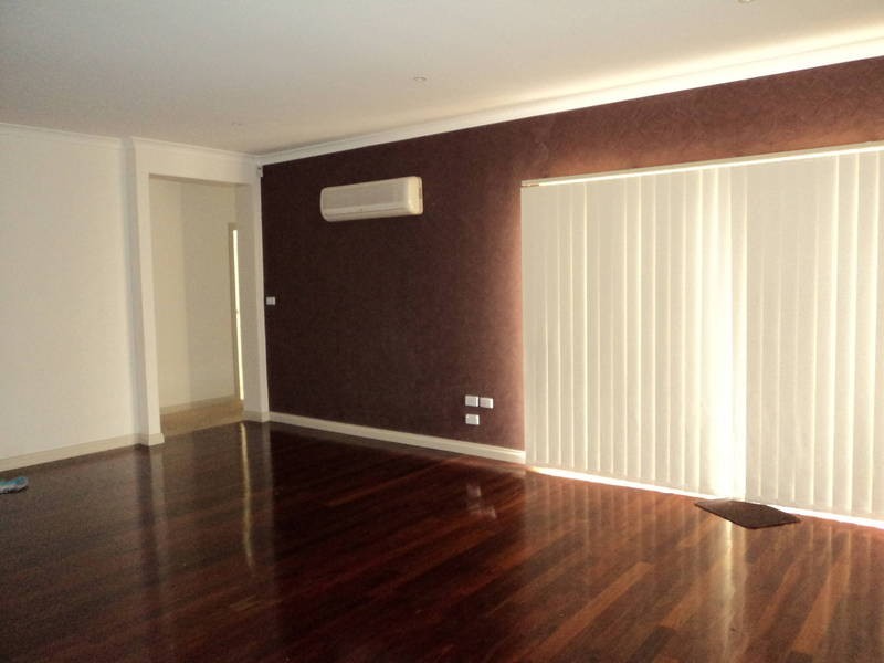 6 Crestwood Lane, Craigieburn VIC 3064