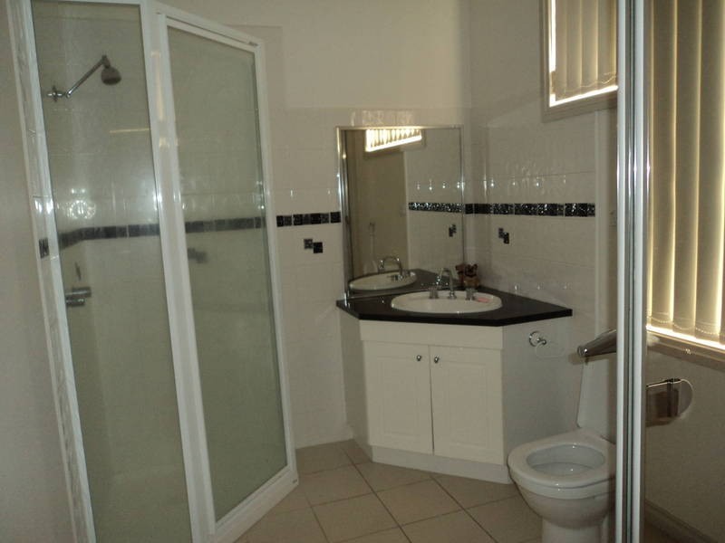 6 Crestwood Lane, Craigieburn VIC 3064