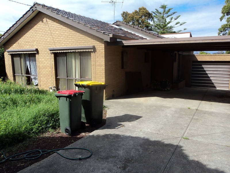 7 Moutain View Ave, Avondale Heights VIC 3034