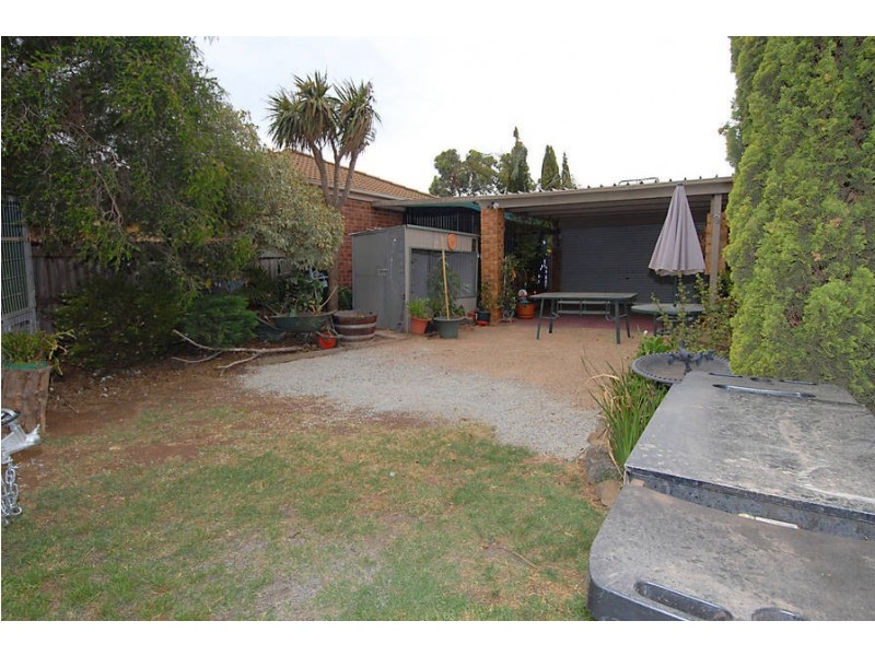 1 Rimfire Court, Melton VIC 3337