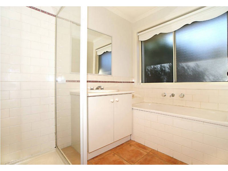 27 John Batman, Melton West VIC 3337