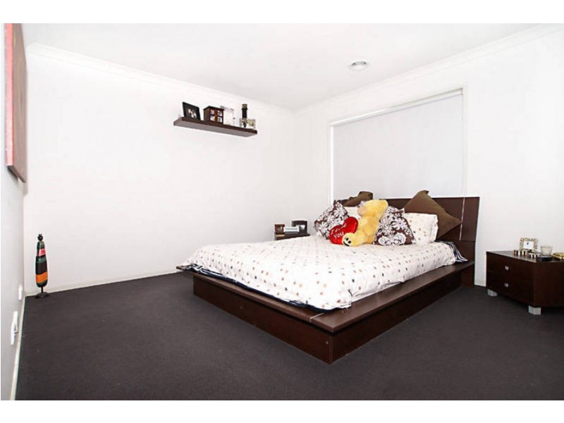 2 Wetherby Place, Melton West VIC 3337