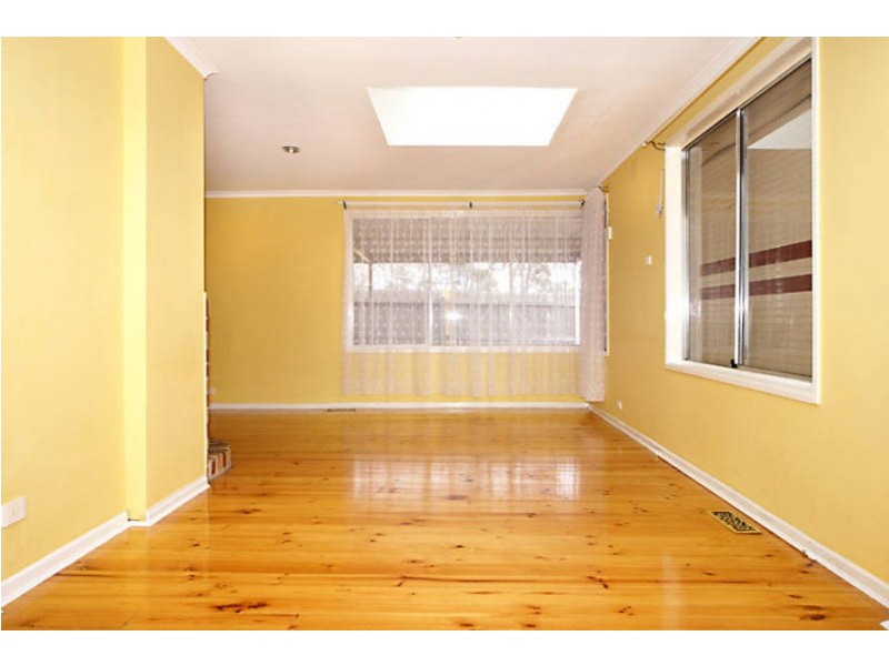 2 Lorimer Street, Melton VIC 3337