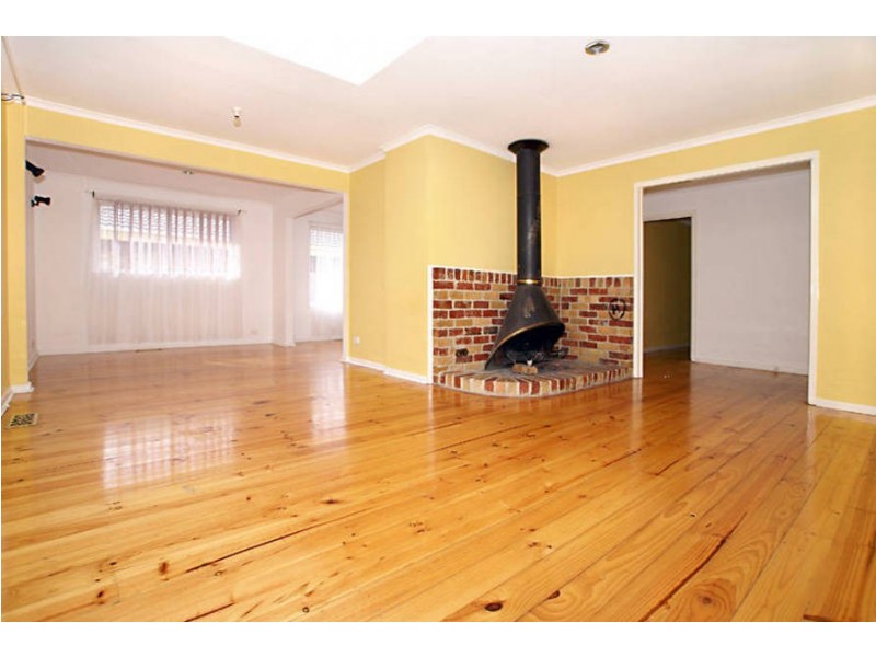 2 Lorimer Street, Melton VIC 3337
