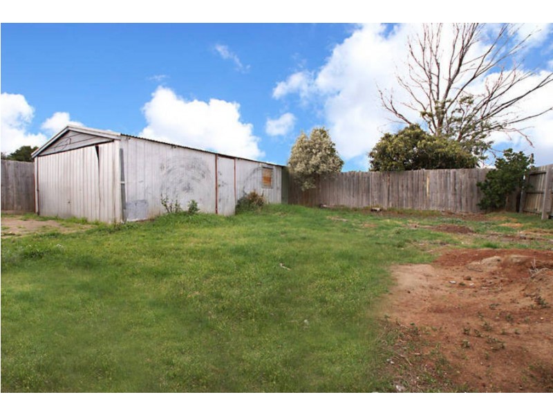 2 Lorimer Street, Melton VIC 3337