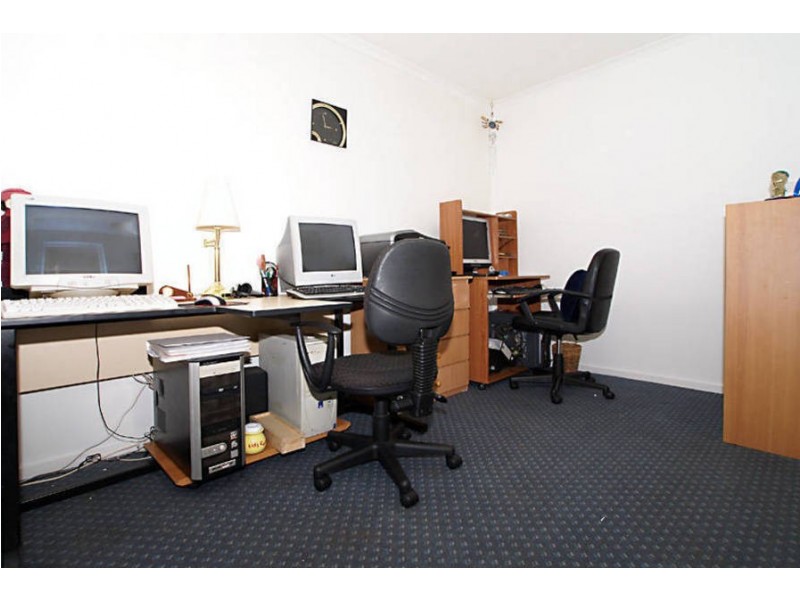 14 Cromwell Close, Melton South VIC 3338