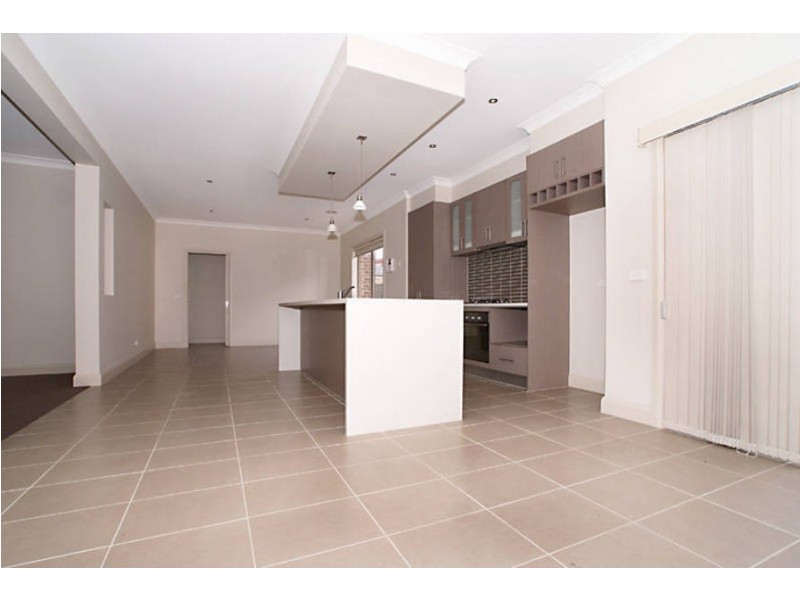 7 Silverleaf Drive, Melton VIC 3337