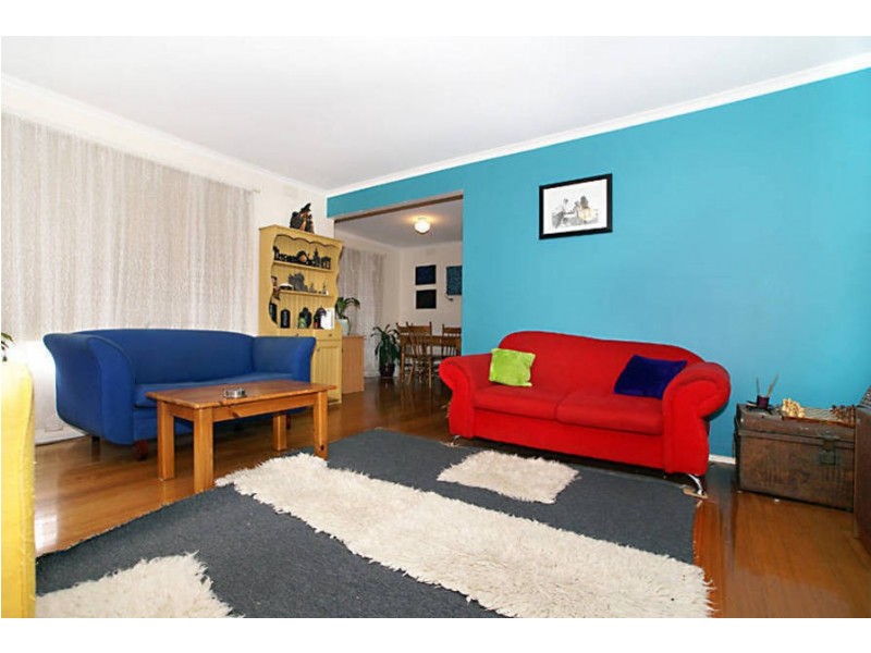 38 Oldershaw Road, Melton VIC 3337