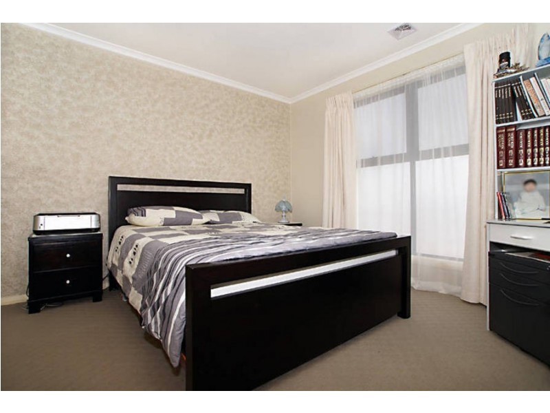 1/11 Merrijig Court, Kurunjang VIC 3337