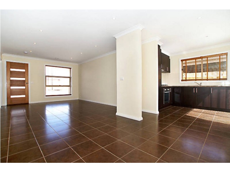 7 Petrea Place, Melton West VIC 3337