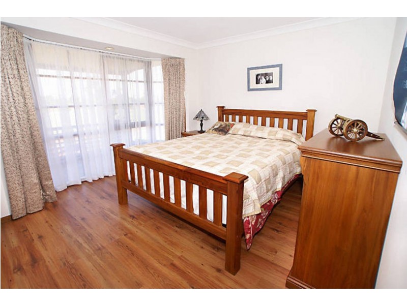 14 Croxton Drive, Kurunjang VIC 3337