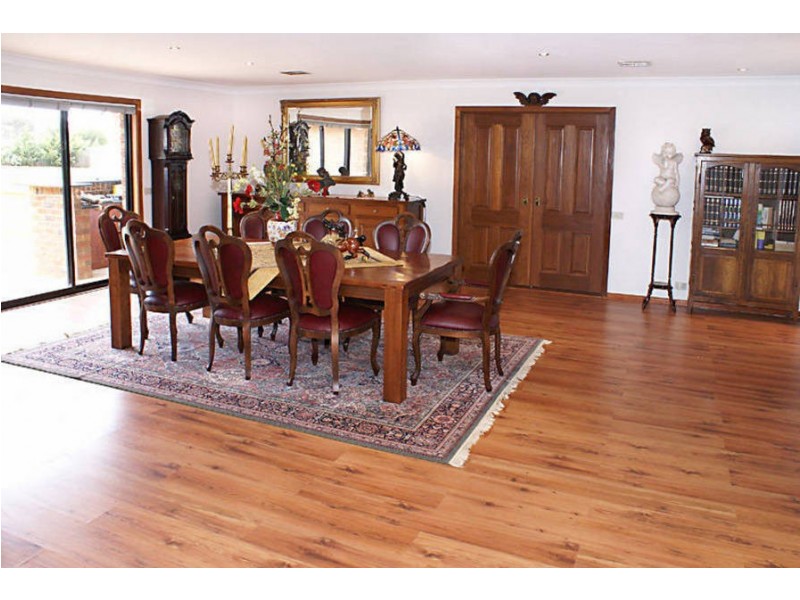 14 Croxton Drive, Kurunjang VIC 3337