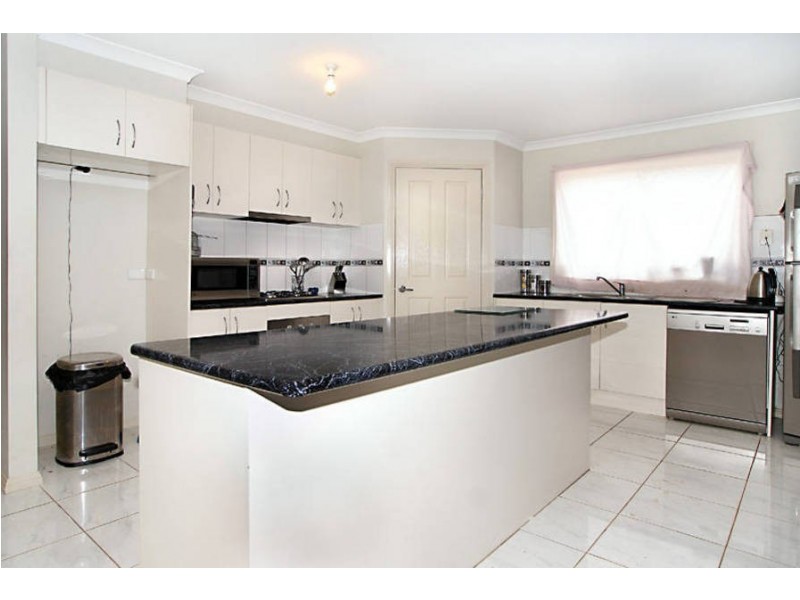 32 Statesman Drive, Kurunjang VIC 3337